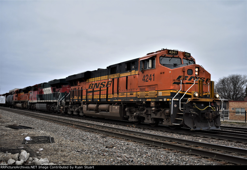 BNSF 4241